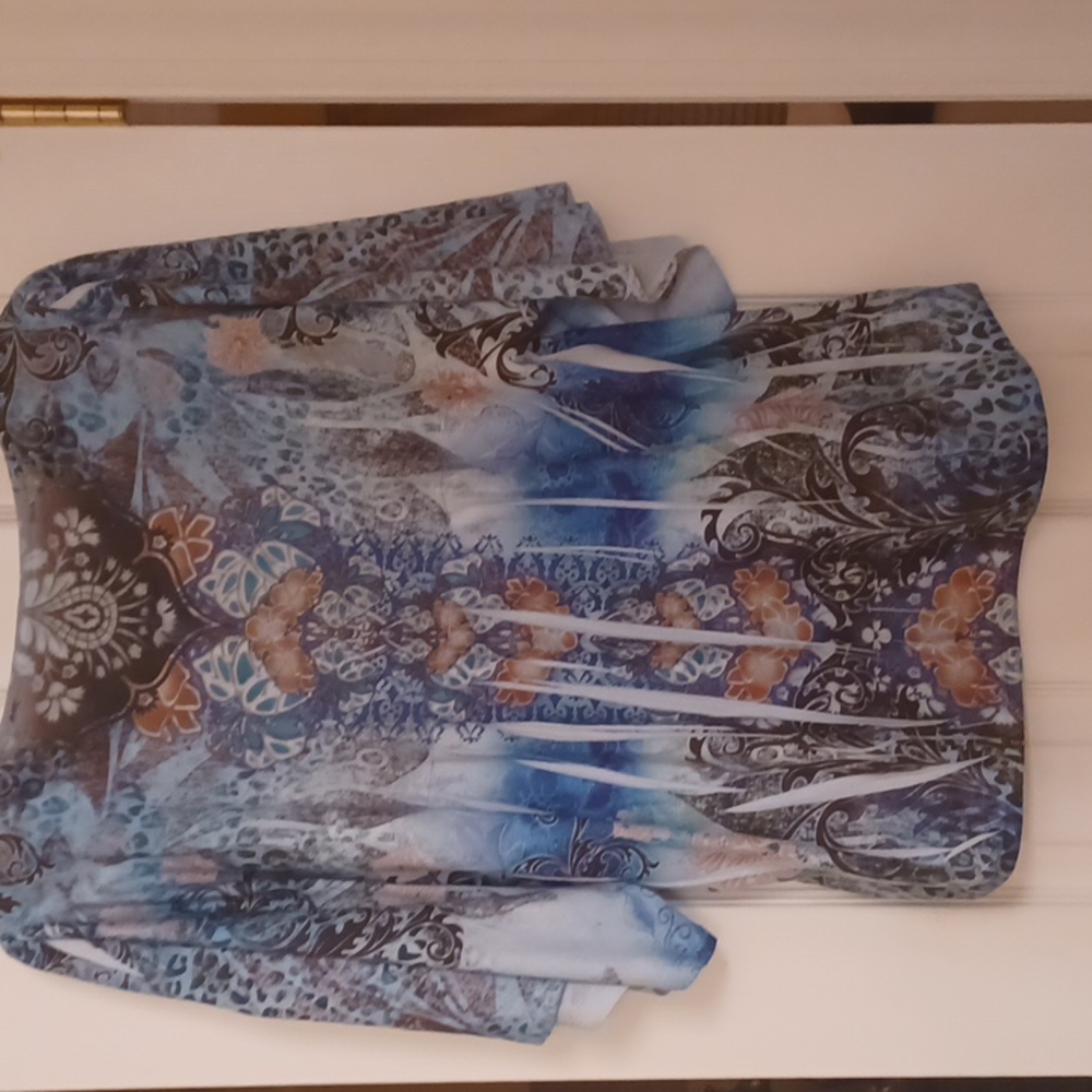 Blouse - Picture 2 of 2